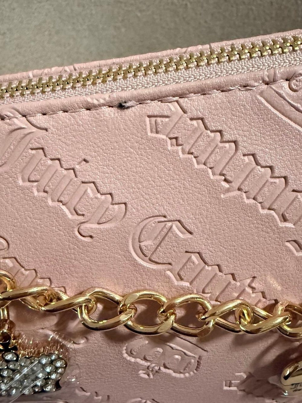 Juicy Couture A Little Crush shoulder bag with a gold chain charm - Picture 10 of 17